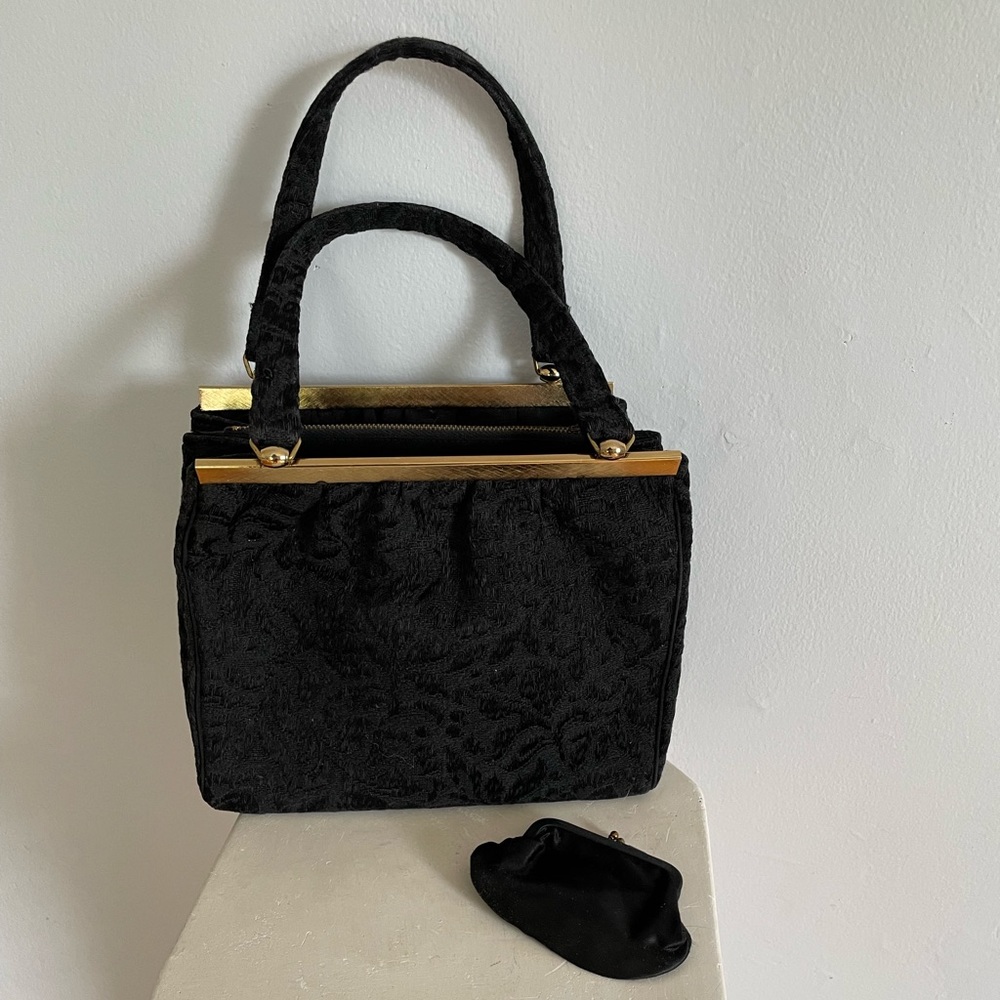 Vintage black brocade quilted handbag with gold hardware 60’s